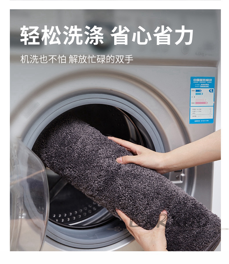 キッチンやバスルームに最適な吸水マット 滑り止め機能付きで安心の使い心地