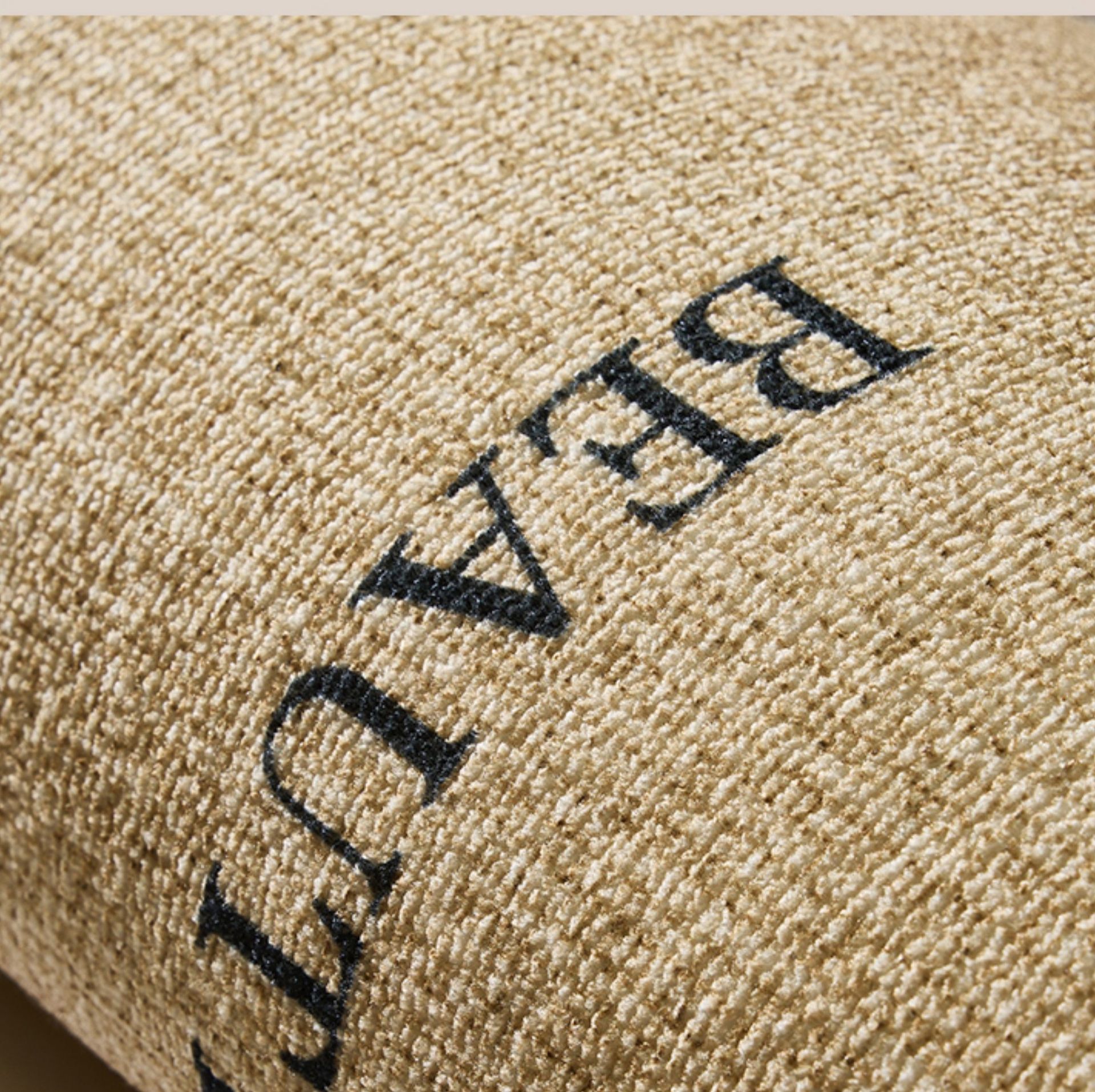 https://fulmo-img-server.com/kitchen-mart/1755335727500_78vvvh86_sjfecm7a.jpeg