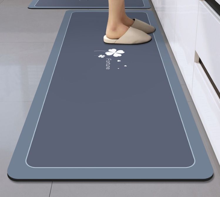 吸水速乾で汚れが拭き取れる！足跡デザインのおしゃれキッチンマット270cm