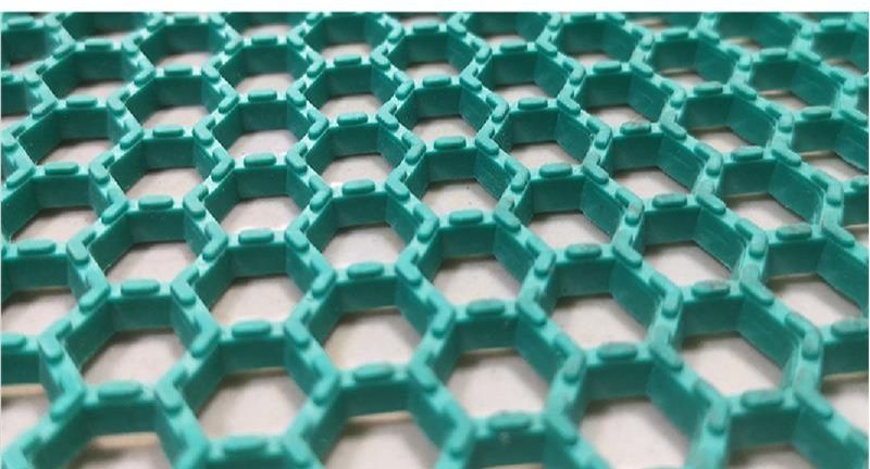 防水キッチンマット 厚手の滑り止めデザインで安心の使用感