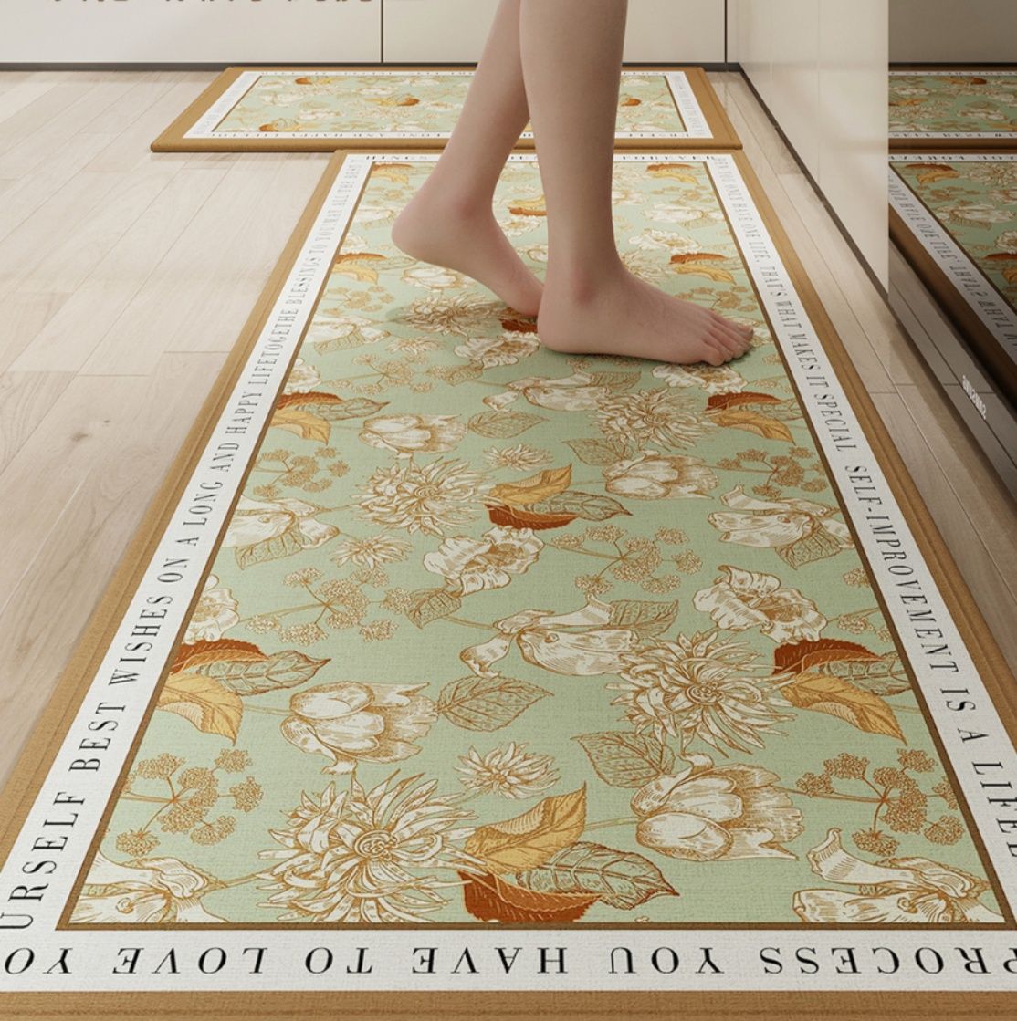 拭き取れる吸水性でお手入れ簡単！45×180cm北欧風キッチンマット