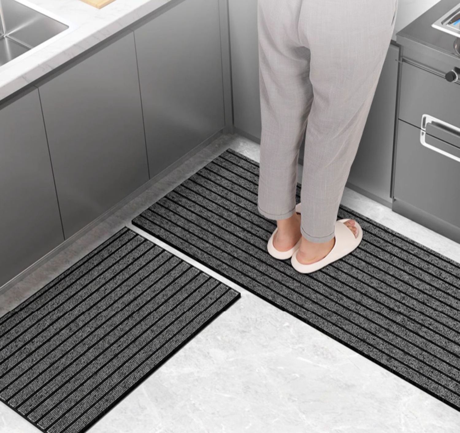 キッチンに最適な防滑吸水マットお手入れ簡単な耐久性脚垫