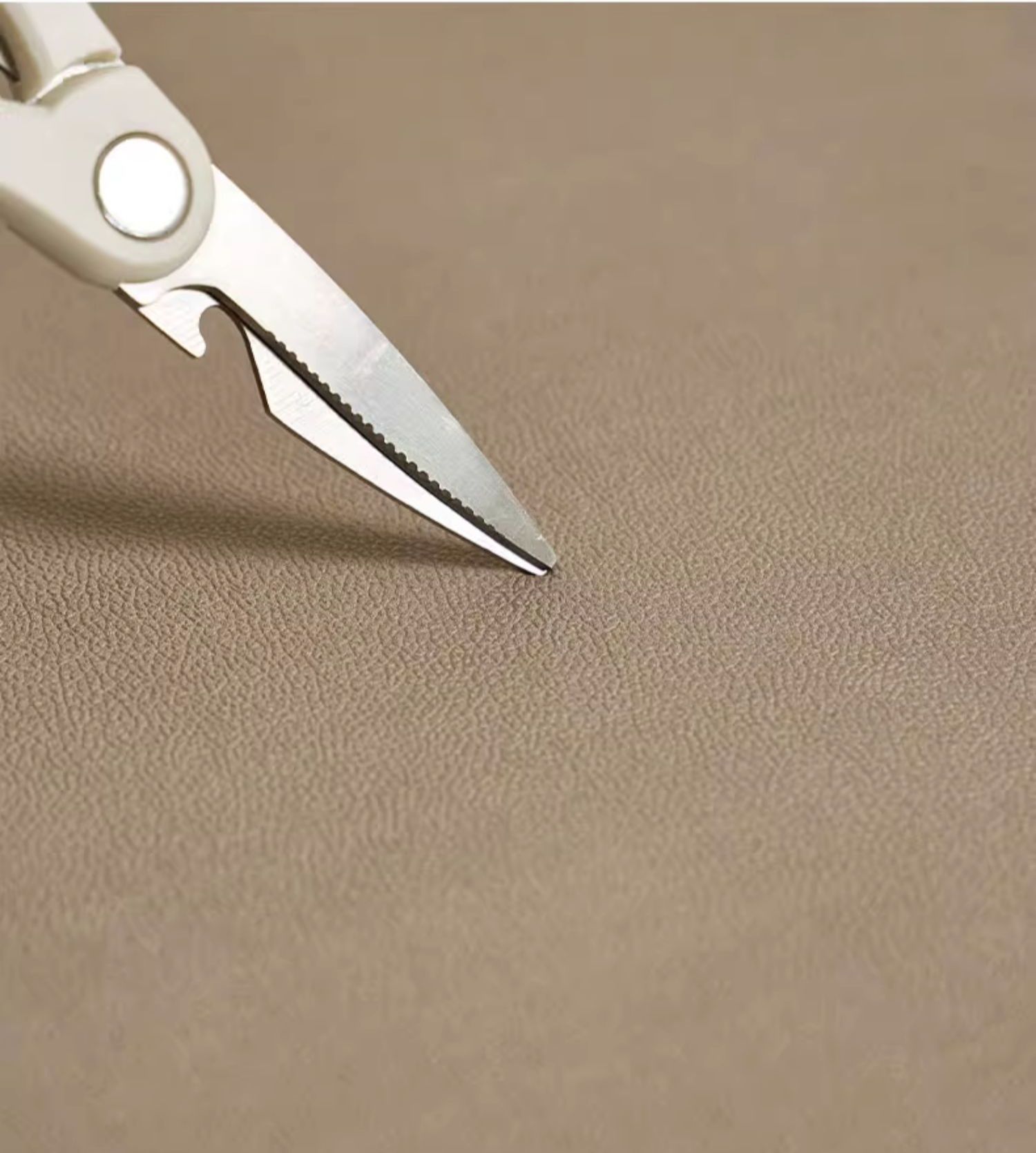 キッチンのための高級感あふれる防滑マット 汚れに強くお手入れ簡単な専用マット