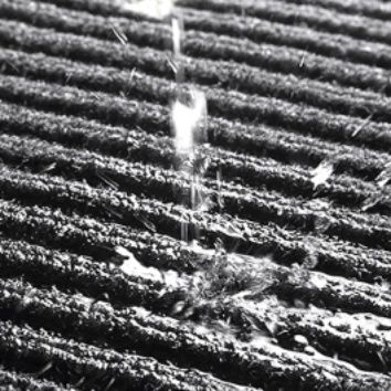 撥水加工で拭ける！北欧風デザインの滑り止め付きキッチンマット