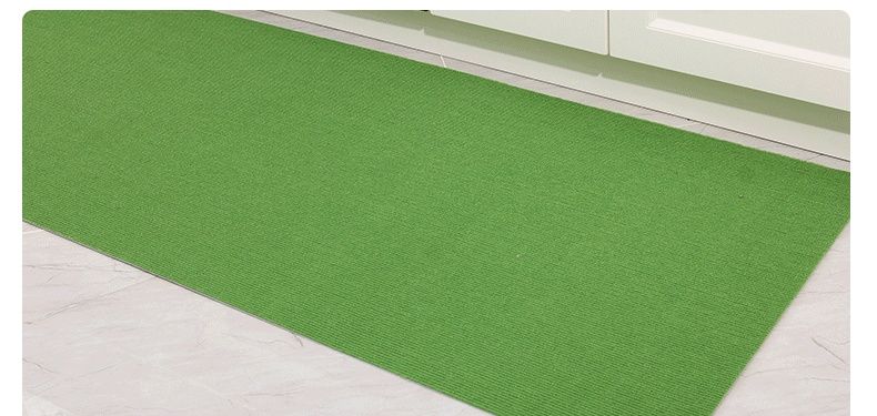 拭けて清潔！床暖房対応の撥水加工キッチンマット多サイズ展開