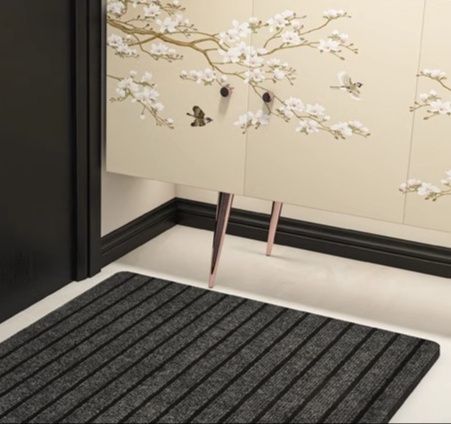 洗える透明タイプで汚れに強い！滑り止め付きキッチンマット