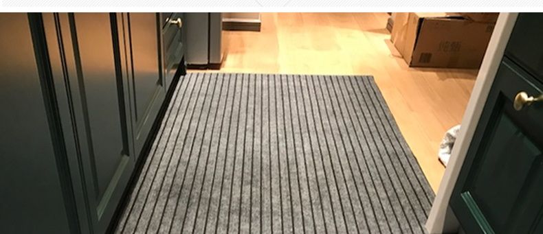 透明でおしゃれ！サイズオーダー可能な洗える防水キッチンマット