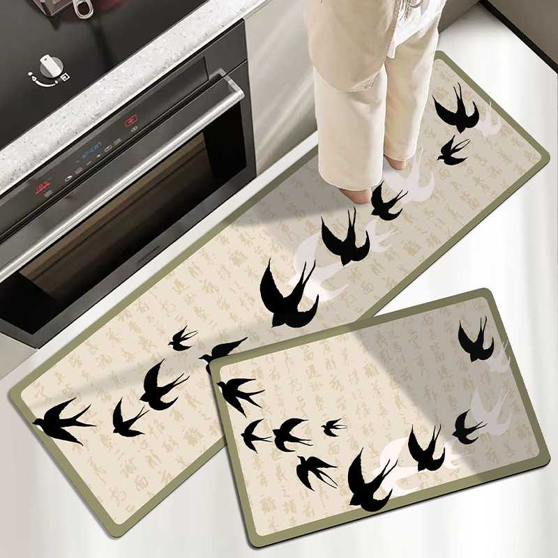 毎日の料理が楽しくなる！140cmキッチンマットで心地よい空間づくり5選