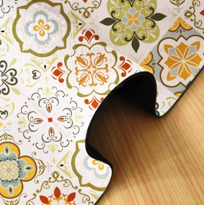 拭ける防水キッチンマット！田園風花柄で吸水速乾＆滑り止め付き