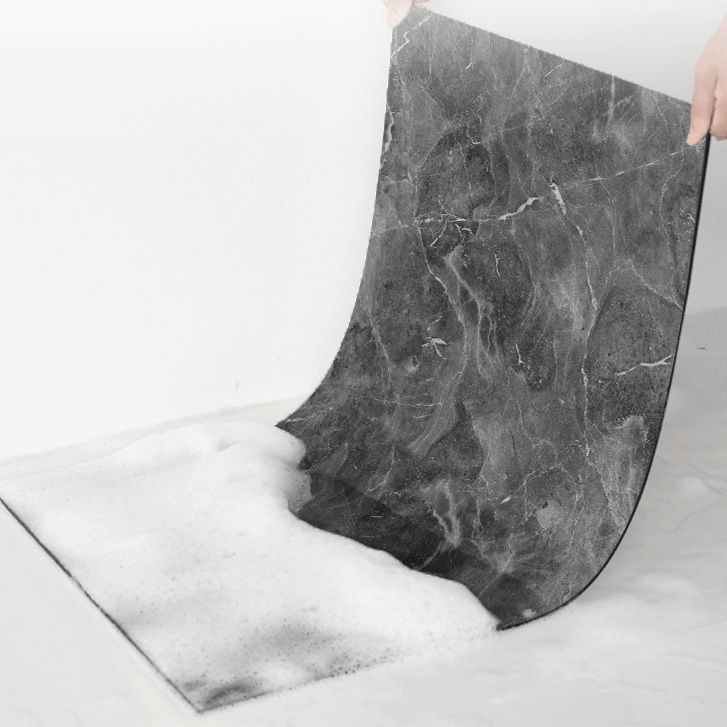 防滑防油で汚れ知らず！洗える吸水性抜群の北欧風キッチンマット