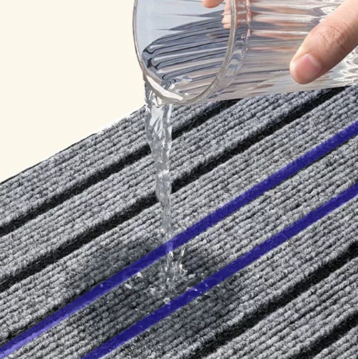 高級感ある北欧ストライプ柄で洗える滑り止め付きキッチンマット