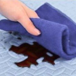 滑り止め付きで拭ける！北欧風ストライプのおしゃれキッチンマット