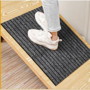 滑り止め付きで拭ける！北欧風ストライプのおしゃれキッチンマット