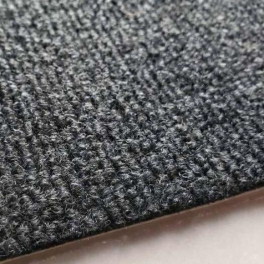 拭けて洗える！滑り止め付きの防水防油キッチンマット