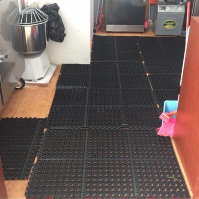 https://fulmo-img-server.com/kitchen-mart/1759386150593_1lwzisih_ex0q65h0.jpeg
