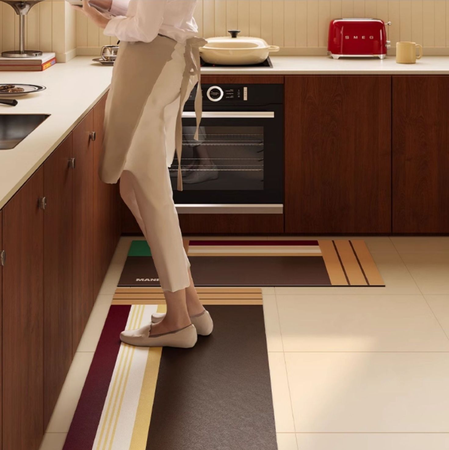 2025年新作！防滑吸水速乾でお手入れ簡単なストライプ柄キッチンマット