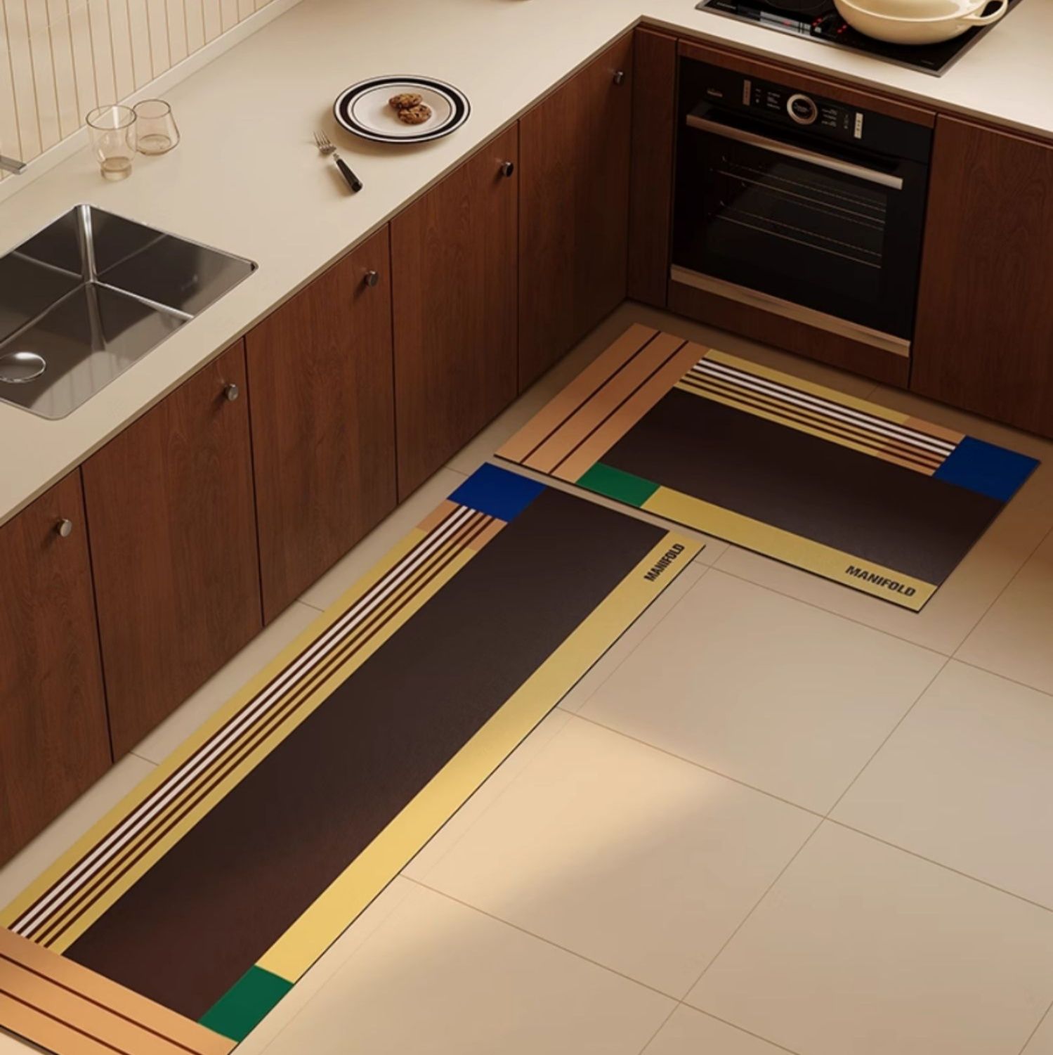 2025年新作！防滑吸水速乾でお手入れ簡単なストライプ柄キッチンマット