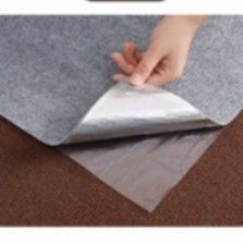 滑り止め付きで大面積をカバー！吸水性抜群の洗えるキッチンマット