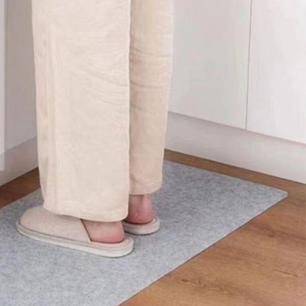 拭き取れる防汚吸水キッチンマット 滑り止め付きでずれない北欧風60cm