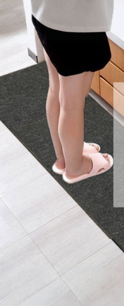 圧迫感なく使える薄型軽量設計でおしゃれなキッチンマット