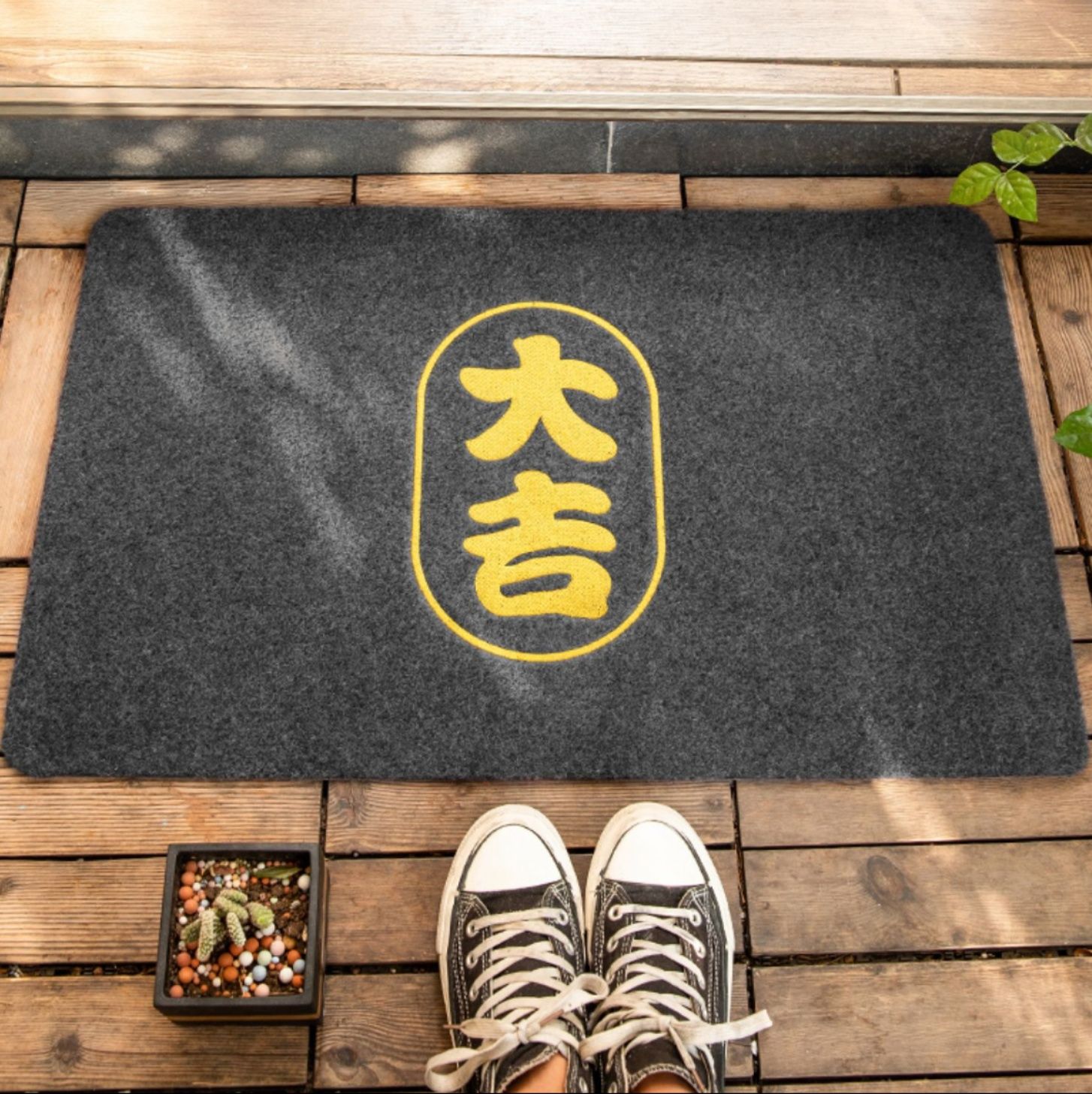 滑り止め付きで安心！撥水加工の厚手50×80cmキッチンマット（酒紅・浅灰・深蓝）