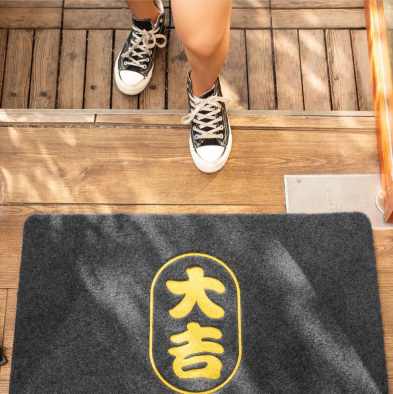 滑り止め付きで安心！撥水加工の厚手50×80cmキッチンマット（酒紅・浅灰・深蓝）