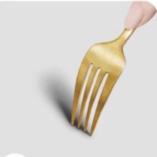 拭くだけ簡単！滑り止め付きで清潔に使える透明キッチンマット