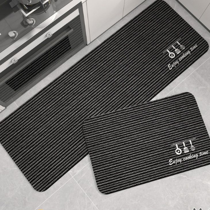 珪藻土で吸水速乾!拭けるお手入れ簡単な滑り止め付きキッチンマット