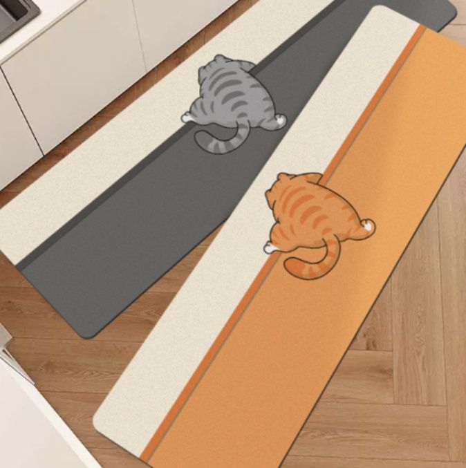 豊富なサイズ展開！拭き取れて洗えるアニメキャラ柄キッチンマット