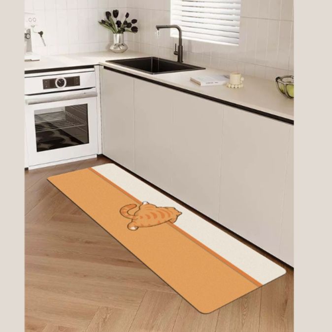 豊富なサイズ展開！拭き取れて洗えるアニメキャラ柄キッチンマット