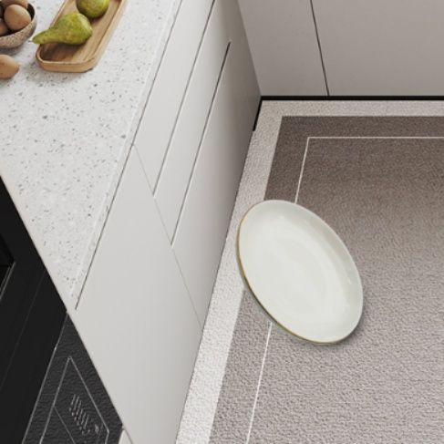 硅藻泥素材で吸水・耐久性抜群！お手入れ簡単な防滑キッチンマット