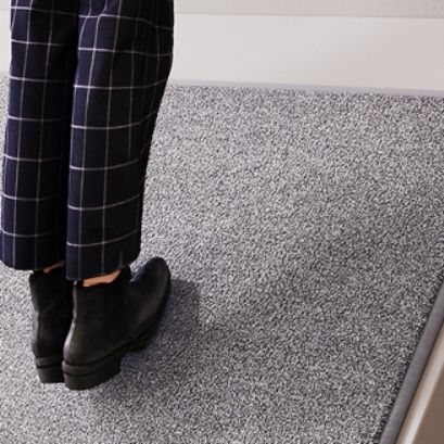 拭ける＆洗えるキッチンマット 防滑吸水でずれない多彩サイズ展開