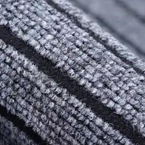 滑り止め付きでずれない！洗える北欧風ストライプのキッチンマット