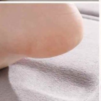 洗濯機でお気軽ケアできる滑り止め付きシンプルキッチンマット