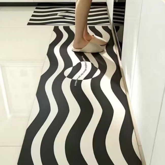 珪藻土で油汚れもサッと拭き取れる！洗える英国風キッチンマット