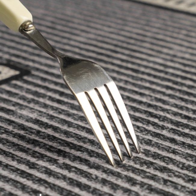 https://fulmo-img-server.com/kitchen-mart/1759646365766_xf3hise5_574m0vhf.jpeg