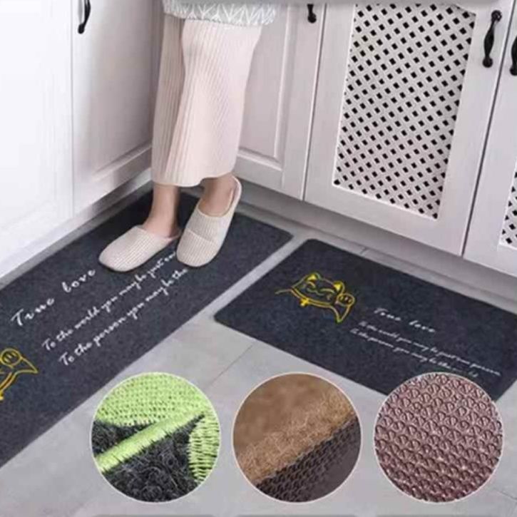 滑り止め付きで疲れにくい！洗える植物刺繍の北欧風キッチンマット