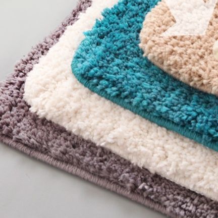 滑り止め付きで安心！洗える撥水加工のおしゃれキッチンマット