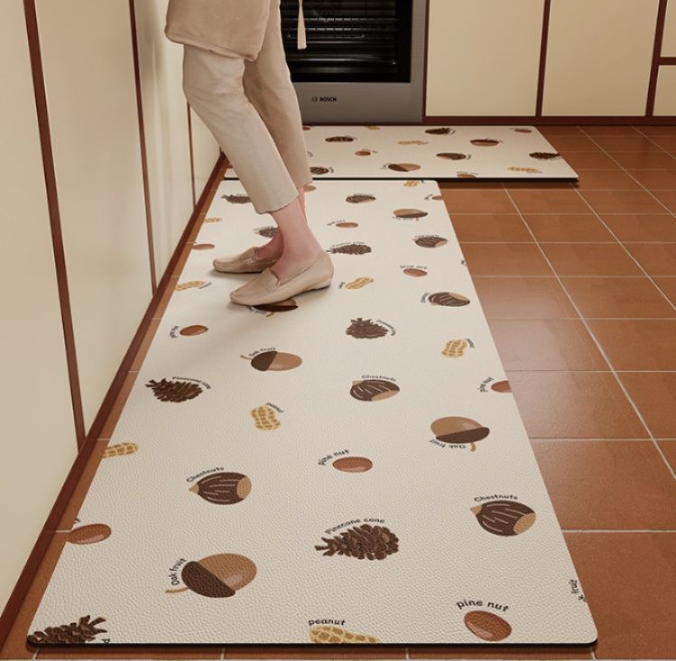 拭けて洗える防滑キッチンマット｜カートゥーン柄で楽しい北欧風デザイン