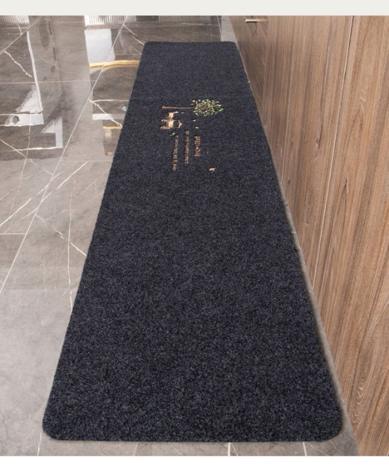 拭けて洗える透明キッチンマット！滑り止め付きで床暖房対応の撥水加工