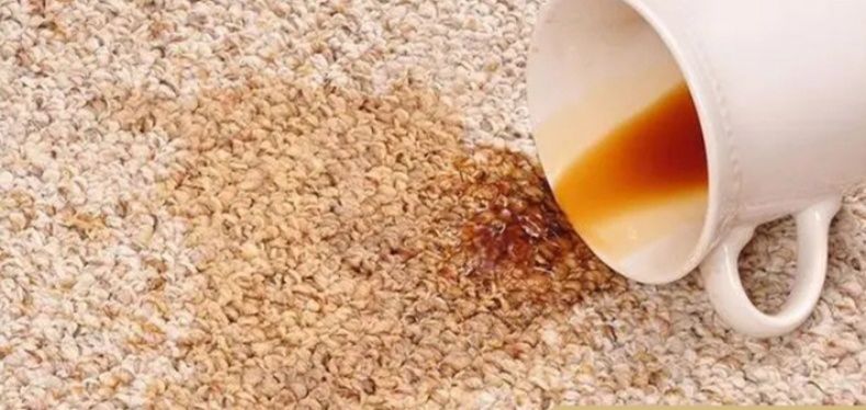 拭けるPVC製で汚れに強い！幾何学模様がおしゃれなキッチンマット