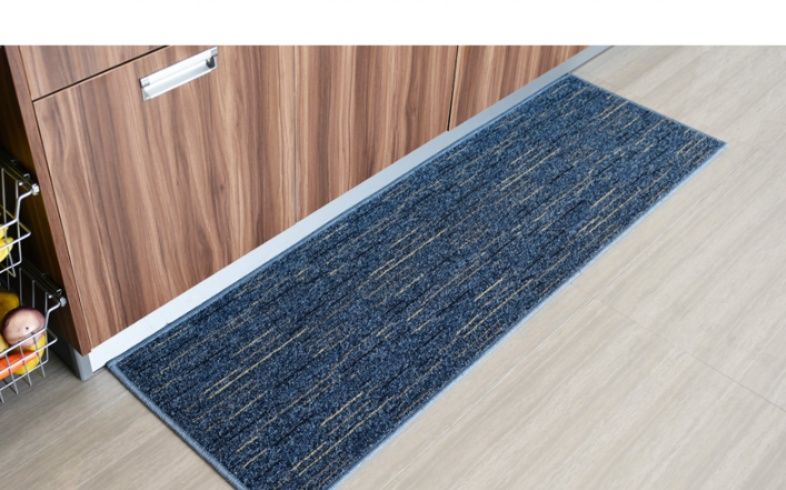 吸水性抜群で拭ける！滑り止め付きおしゃれな北欧風キッチンマット