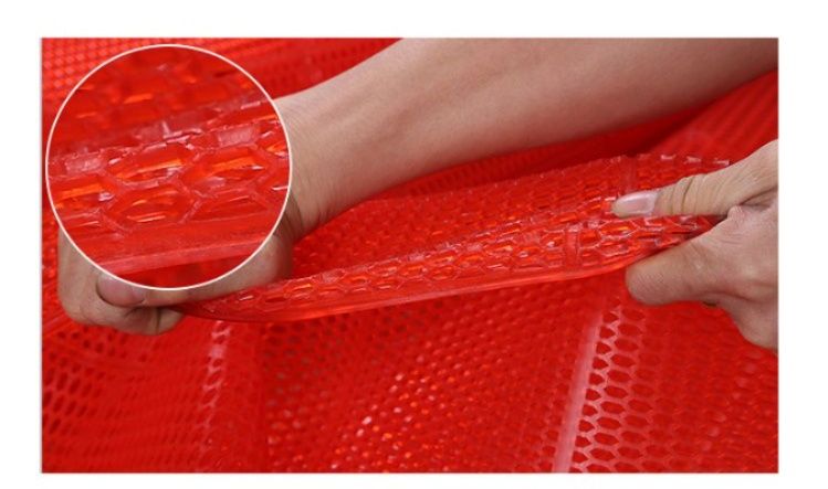 拭けて洗える撥水PVC素材。北欧デザインがおしゃれなキッチンマット