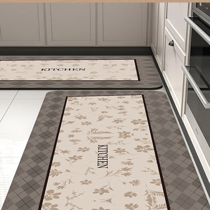 硅藻土素材で吸水抜群！拭くだけ簡単おしゃれ花柄キッチンマット