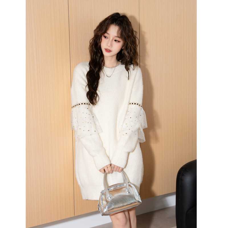 使いやすくてデイリーコーデにぴったり！クルーネックのおすすめニットワンピース10選