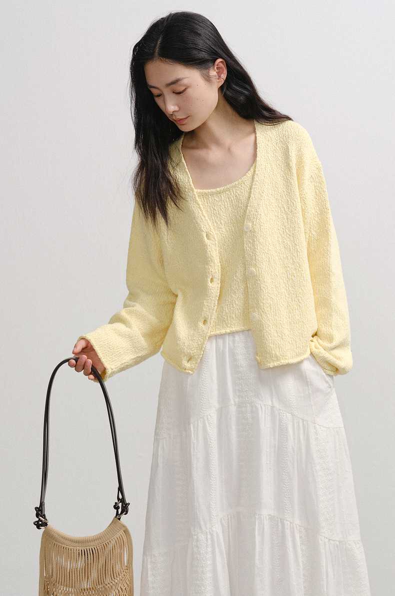 清潔感と華やかさを叶える！春のセットアップニットおすすめ10選