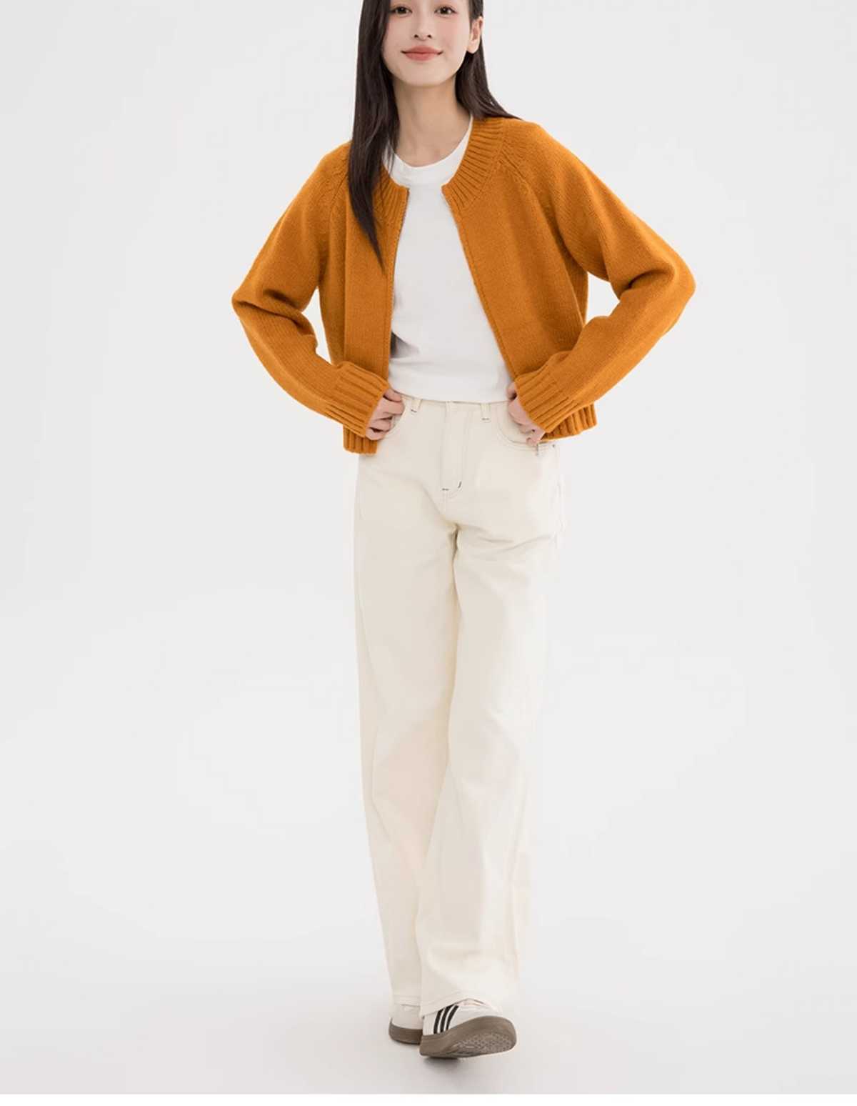 短い丈のレディースニットおすすめ10選