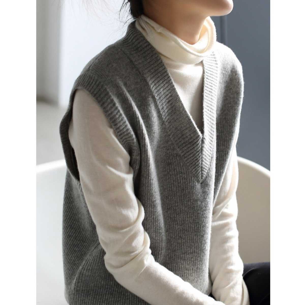 おしゃれの新定番！ニット・ベストシャツでキレイめコーデを楽しむ5選