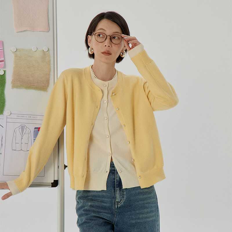 肌に優しい綿ニットで心地よい毎日を！レディースの着回し力抜群アイテム2選