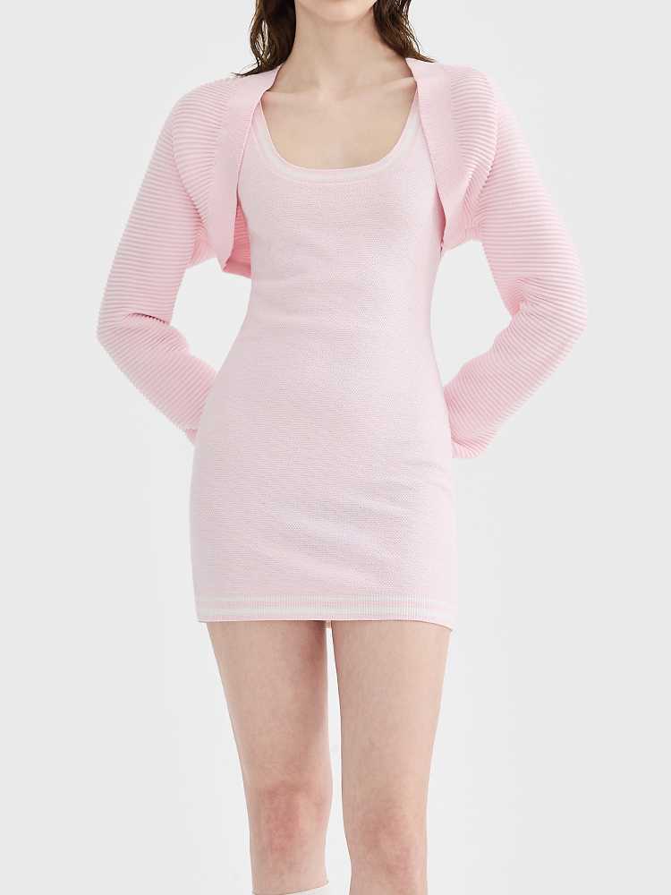 ピンクなど様々な色のニットワンピースおすすめ5選